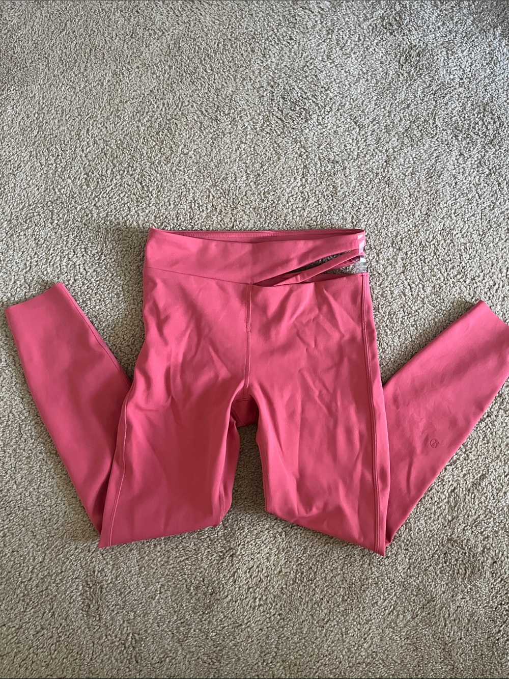 Lululemon Cut-Out Cropped Leggings